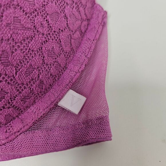 Victoria's Secret Lace Push Up Bra, Front Clasp, Size 36C - Picture 3 of 6